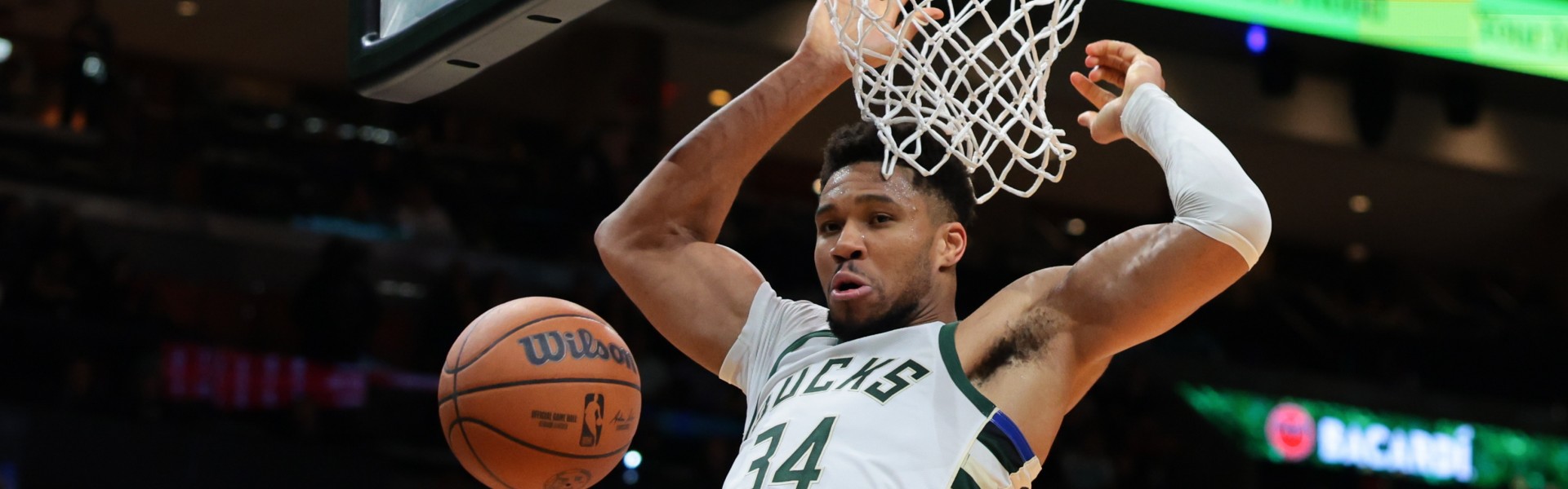 HuaTiHui-Shams：雄鹿高层已接受休赛期交易字母哥的必然 对交易持开放态度