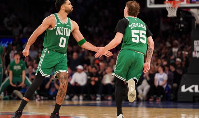 谢尔曼：塔图姆还是那个塔图姆 他今天在场上依旧沉着镇定