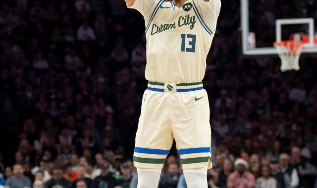 华体会APP-手感不佳！罗林斯14投5中&amp;三分5中1得11分7板3助1帽 正负值-23