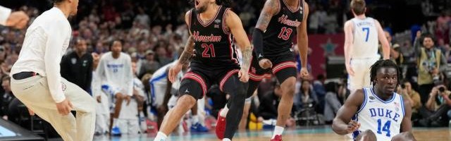 最后一分钟9比0逆转风暴！NCAA史上第五大奇迹诞生